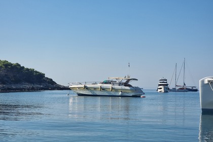 Noleggio Barca a motore Fiart Mare 40 Genius Bari