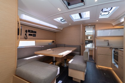 Location Voilier Dufour Yachts Dufour 470 - 4 + 1 cab. Trogir