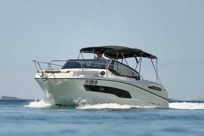 Charter Motorboat Karnic SC700 S Tribunj