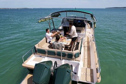 Charter Motorboat Beacher V10.2 Cap Ferret