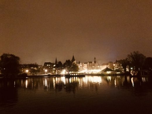 Berlin-Köpenick Houseboat Tukul Maxi - 11mtr. Custom Built alt tag text