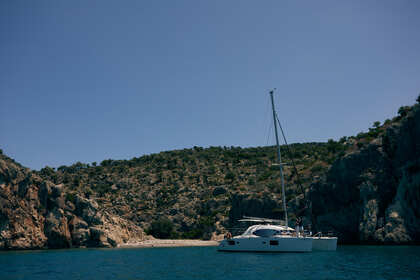 Charter Catamaran Lagoon Lagoon 380 Nafplion