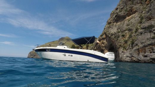 Motorboat Saver 750 Wa Boot Grundriss