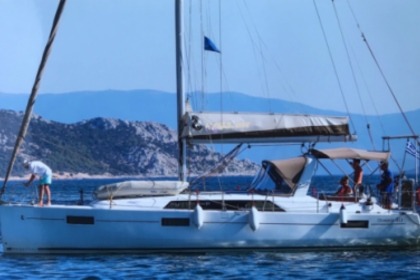 Ενοικίαση Ιστιοπλοϊκό σκάφος Beneteau Oceanis 41.1 Αθήνα