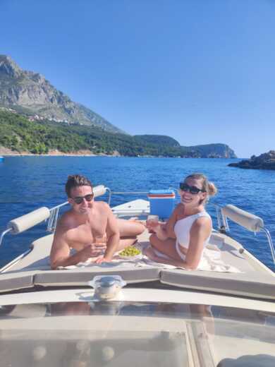 Будва Motorboat Delphia yachts Nano alt tag text