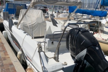 Charter Motorboat Beneteau Flyer 7.7 Space deck Saint-Mandrier-sur-Mer