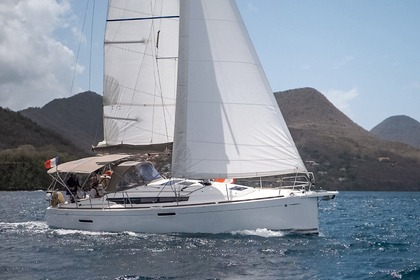 Charter Sailboat Jeanneau Sun Odyssey 389 Le Marin