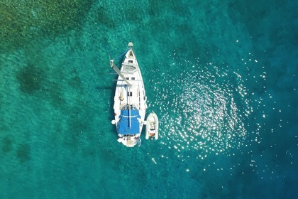 Hire Sailboat JEANNEAU SUN KISS 47 Athens