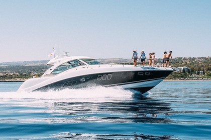 Charter Motorboat Sea Ray 62 Latsi