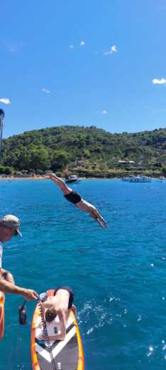 Omiš Motorboat Vintage Cruiser Lady Lola alt tag text
