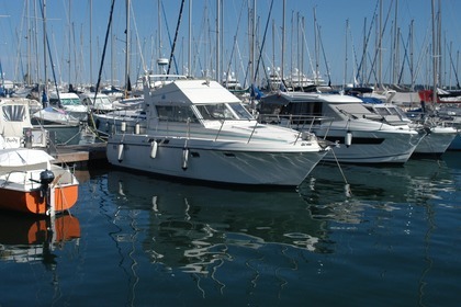 Noleggio Barca a motore Beneteau Antares 9 Cannes