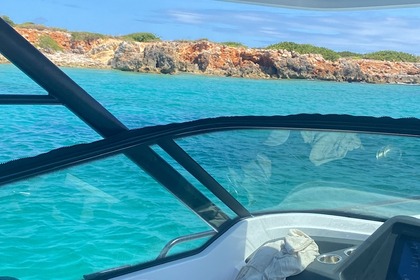 Hire Motorboat Axopar 28 Saint Martin