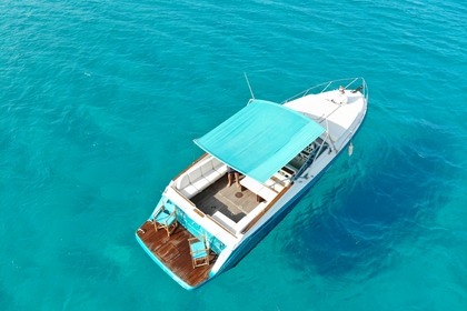 Miete Motorboot Glastron Riviera IV 350 Maó