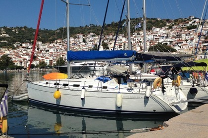 Charter Sailboat BENETEAU CYCLADES 43.4 Volos