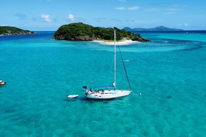 Charter Sailboat Jeanneau Sun Fizz San Blas Islands