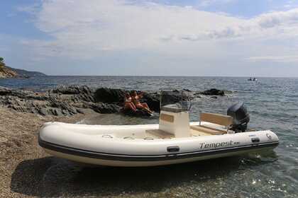 Noleggio Barca senza patente  Capelli Capelli Tempest 530 Arbatax