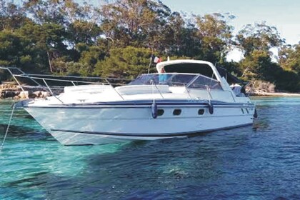 Rental Motorboat FAIRLINE Targa 33 Antibes