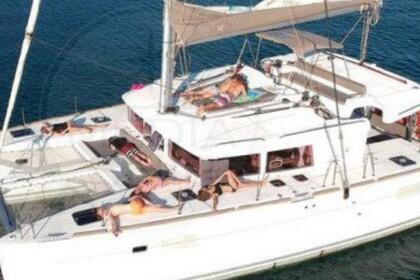 Rental Catamaran LAGOON 450F Naples