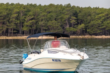 Miete Motorboot Quicksilver Commander 635 WA Punat