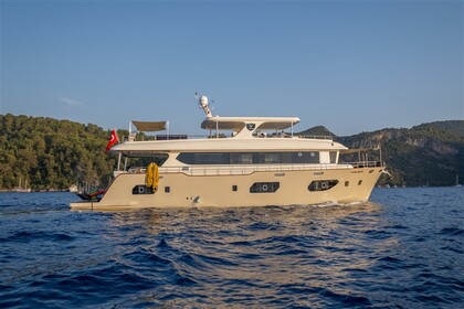 Noleggio Yacht Custom built luxury motor yacht 2024 Distretto di Fethiye