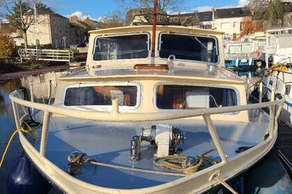 Location Bateau à moteur pikmeercruiser Vedette Hollandaise Nort-sur-Erdre