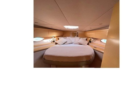 Noleggio Barca a motore Azimut Atlantis 39 Formia