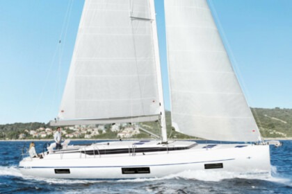 Hire Sailboat Bavaria Cruiser 45 Athens