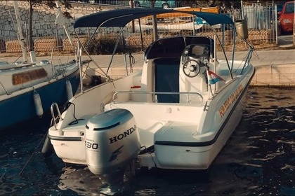 Location Bateau à moteur FLY HM 22 Šibenik