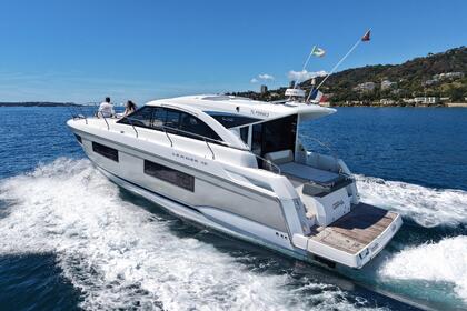 Noleggio Barca a motore Jeanneau Leader 45 Cannes