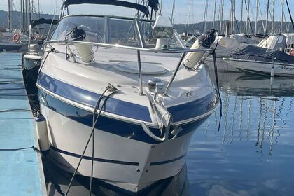 Hire Motorboat Four Winns 258 Vista Bellagio