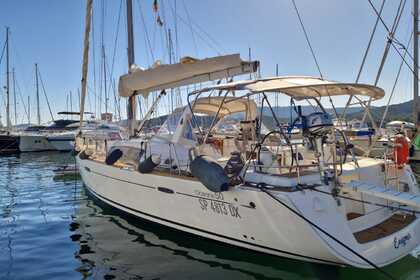 Miete Segelboot Beneteau OCEANIS 50 Cannigione