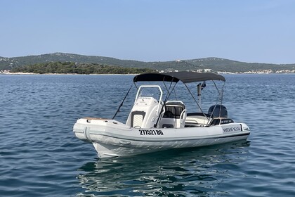 Noleggio Gommone Highfield 560 SP Zaravecchia