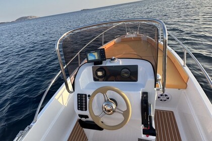 Charter Motorboat Easy marine Easy 500 Paros