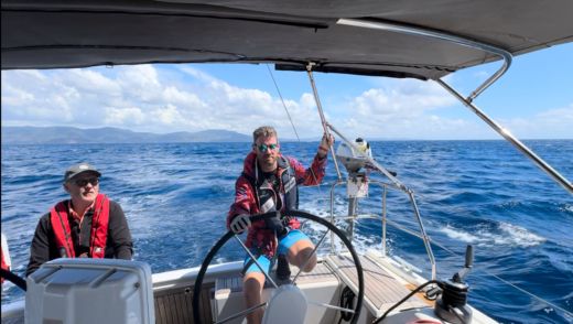 Cavalaire-sur-Mer Sailboat HANSE 385 alt tag text