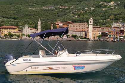 Noleggio Barca senza patente  Ranieri Shark 19 Castelletto