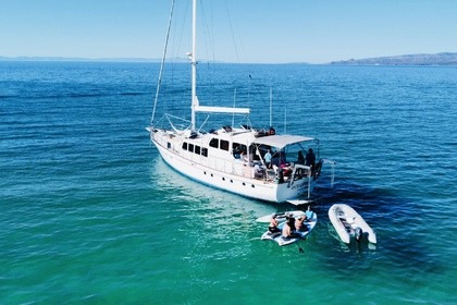 Alquiler Velero Alan Mummery Custom Motorsailer La Paz