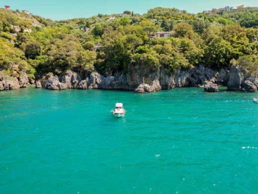 Motorboat Cinque Terre Gozzo in legno - All inclusive Boot Grundriss