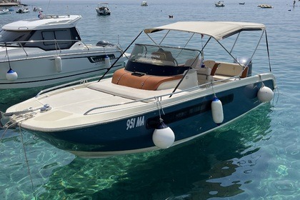 Miete Motorboot Invictus 240cx Makarska