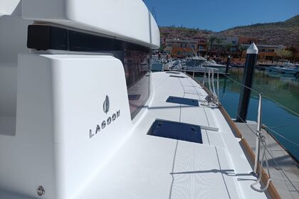 Location Catamaran Lagoon Lagoon 52 F with watermaker & A/C - PLUS Lomas de Palmira