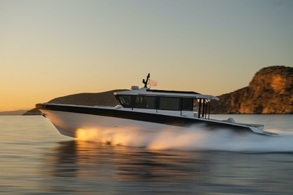 Rental Motorboat Technohull XPD Laurium