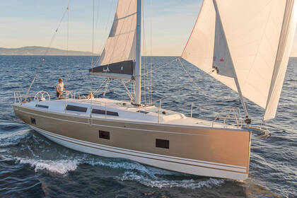 Rental Sailboat  Hanse 418 Laurium