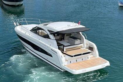 Charter Motorboat Jeanneau Leader 36 Cogolin