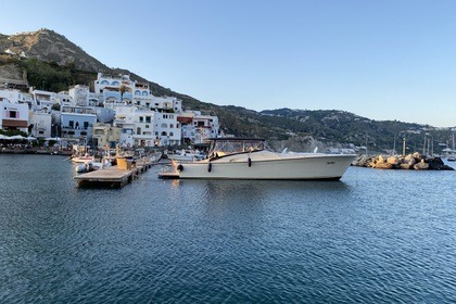 Alquiler Lancha Tornado 50 Sportfisherman Nápoles