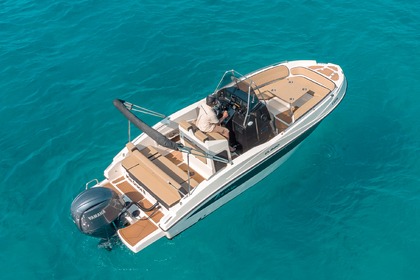 Hire Motorboat Nireus 620cl Malta
