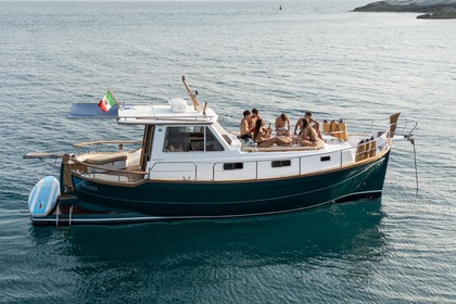 Rental Motorboat Menorquin 110 La Spezia