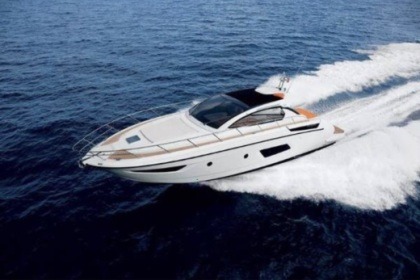 Charter Motorboat Azimut Atlantis 48 Cogolin