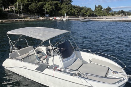 Hire Motorboat FLYER SPACE DECK 6.6 Antibes