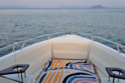 Hire Motorboat Custom 2025 Speedboat 32' Phuket