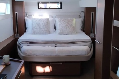 Miete Motorboot Lagoon Lagoon 46 Cascais