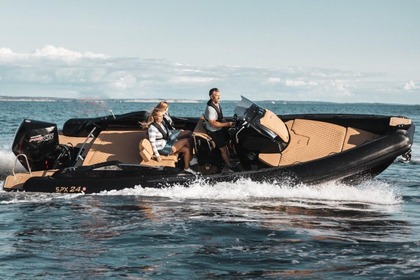 Hire RIB SPX RIB 24 La Maddalena